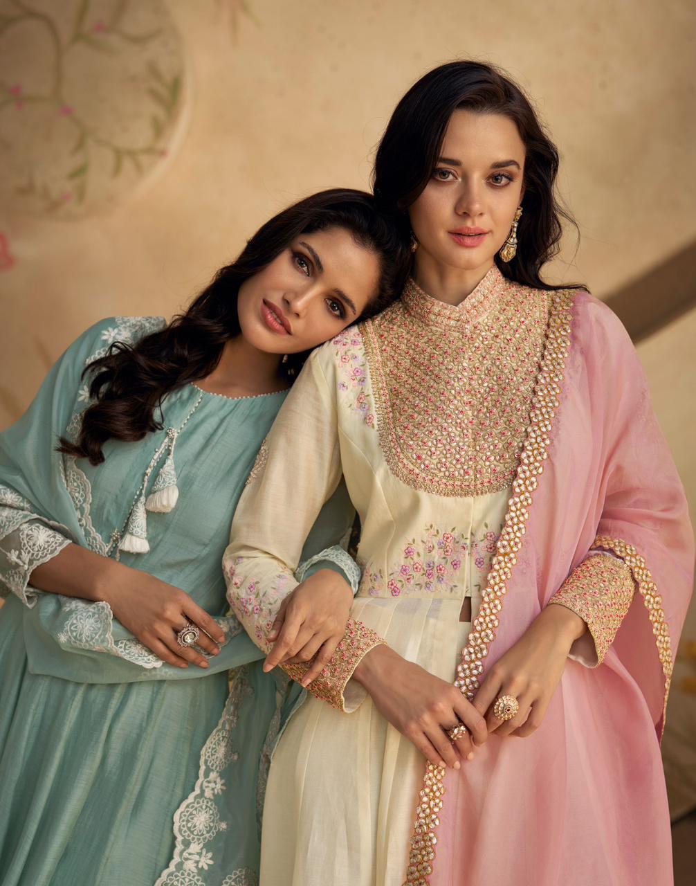 SAYURI DESIGNER SAJNI DESIGNER SILK SUITS