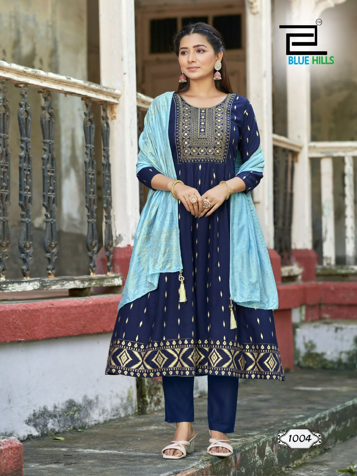 BLUE HILLS BATU CAVES 3PCS CONCEPT SUITS SUPPLIER