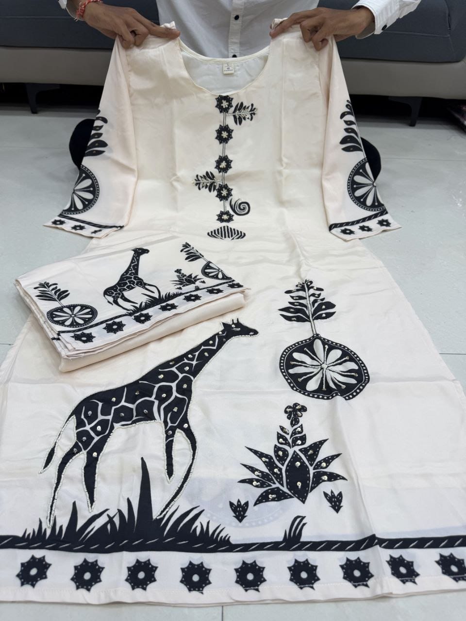 MT JIRA THREE PIECE READYMADE SET IN WHOLESALE