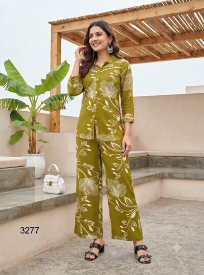 WONDERFUL REYON TRANDING TWO PIECE SET IN WHOLESALE