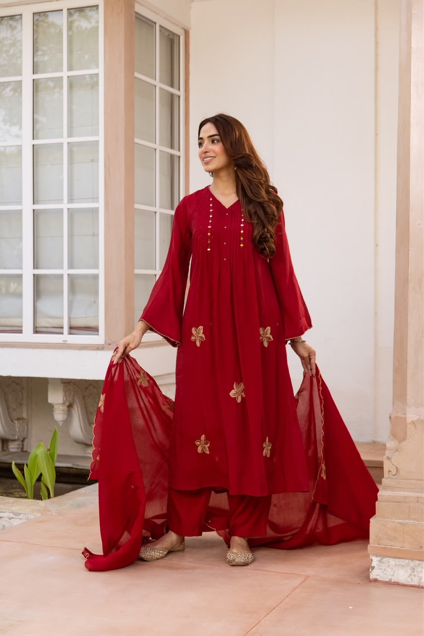 LATEST FULL FLAIR THREE PIECE SET IN WHOLESALE